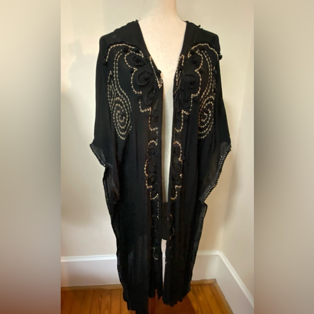 Elegant Black Embroidered Kimono